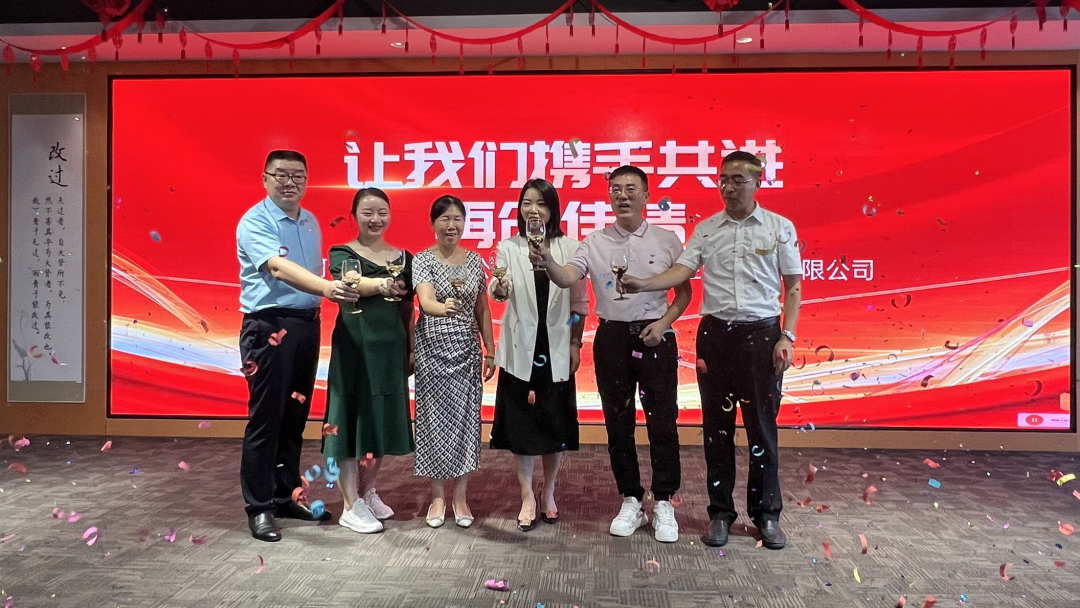 遠(yuǎn)大美業(yè)與珂語品牌簽約儀式圓滿成功，譜寫合作共贏新篇章